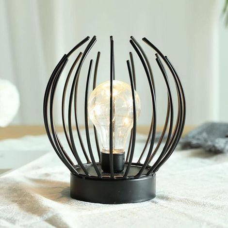 Diese Käfigförmige Tischlampe Aus Metall Ist Kabellos Und Batteriebetrieben Und Eignet Sich Daher Perfekt Für Hochzeiten Und Partys.