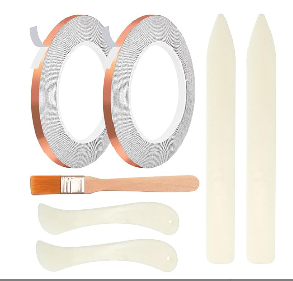Dieses Set Aus 2 Rollen Kupferfolienband Enthält Ein Knocheneinprägewerkzeug Und Eine Reinigungsbürste Und Eignet Sich Für Diy-bastelarbeiten, Emi-schaltungsabschirmung Und Buchbinderei.