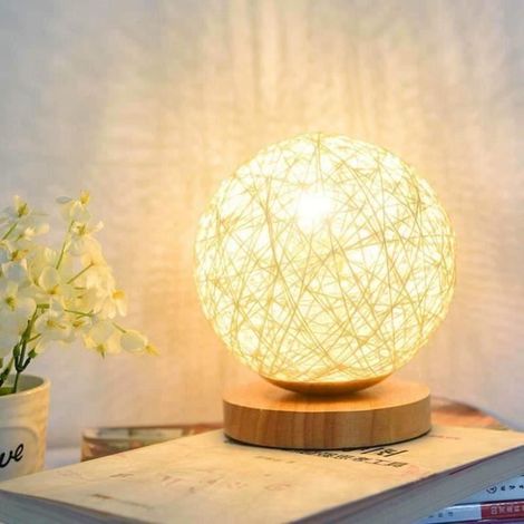 King Kreatives Led-nachtlicht Mit Hölzerner Nachttischlampe, Handgewebter Lampenschirm Als Dekoration