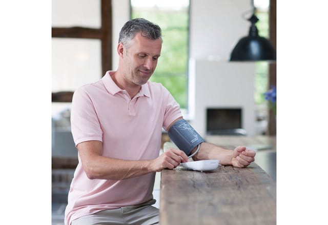 medisana BU 535 Voice Oberarm Blutdruckmessgerät Südversion Blutdruck und Pulsmessung