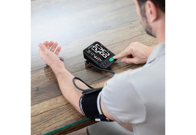 medisana BU 582 Oberarm Blutdruckmessgerät präzise Blutdruck und Pulsmessung
