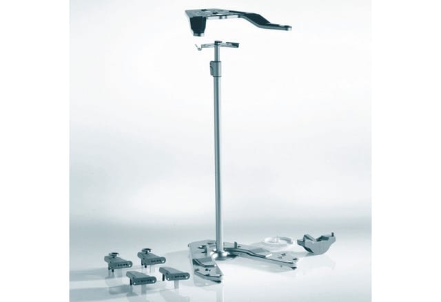 Kesseböhmer REVO 80 Anthrazit mit ARENA Style Tablaren Eckschrankbeschlag