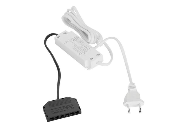 SOTECH LED Transformator 12 VDC 15W Netzgerät mit 6-Fach Verteiler