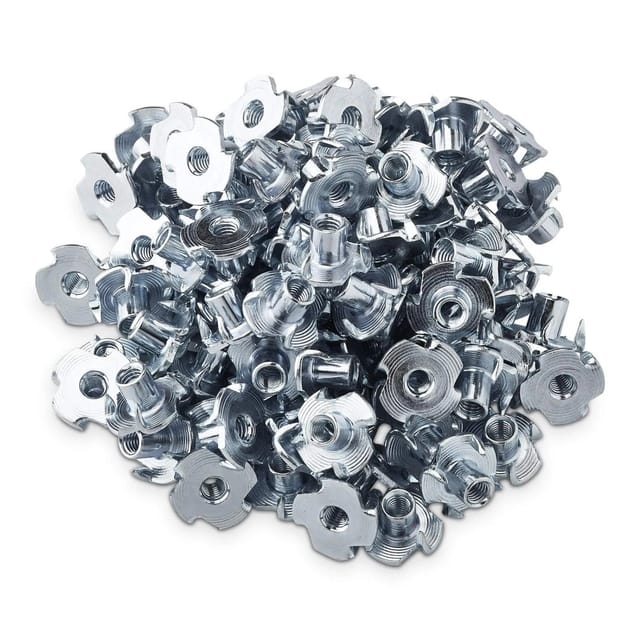 SOTECH 100 Stück Einschlagmuttern M5 x 8 mm
