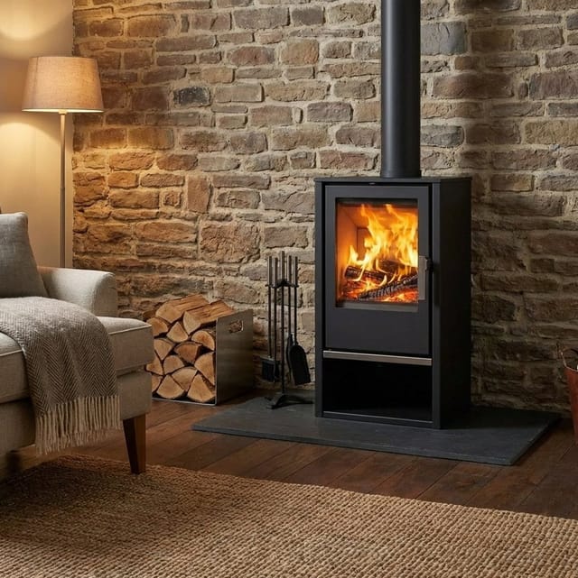 Victoria Kaminofen Capri Schwarz mit 7,6 kW