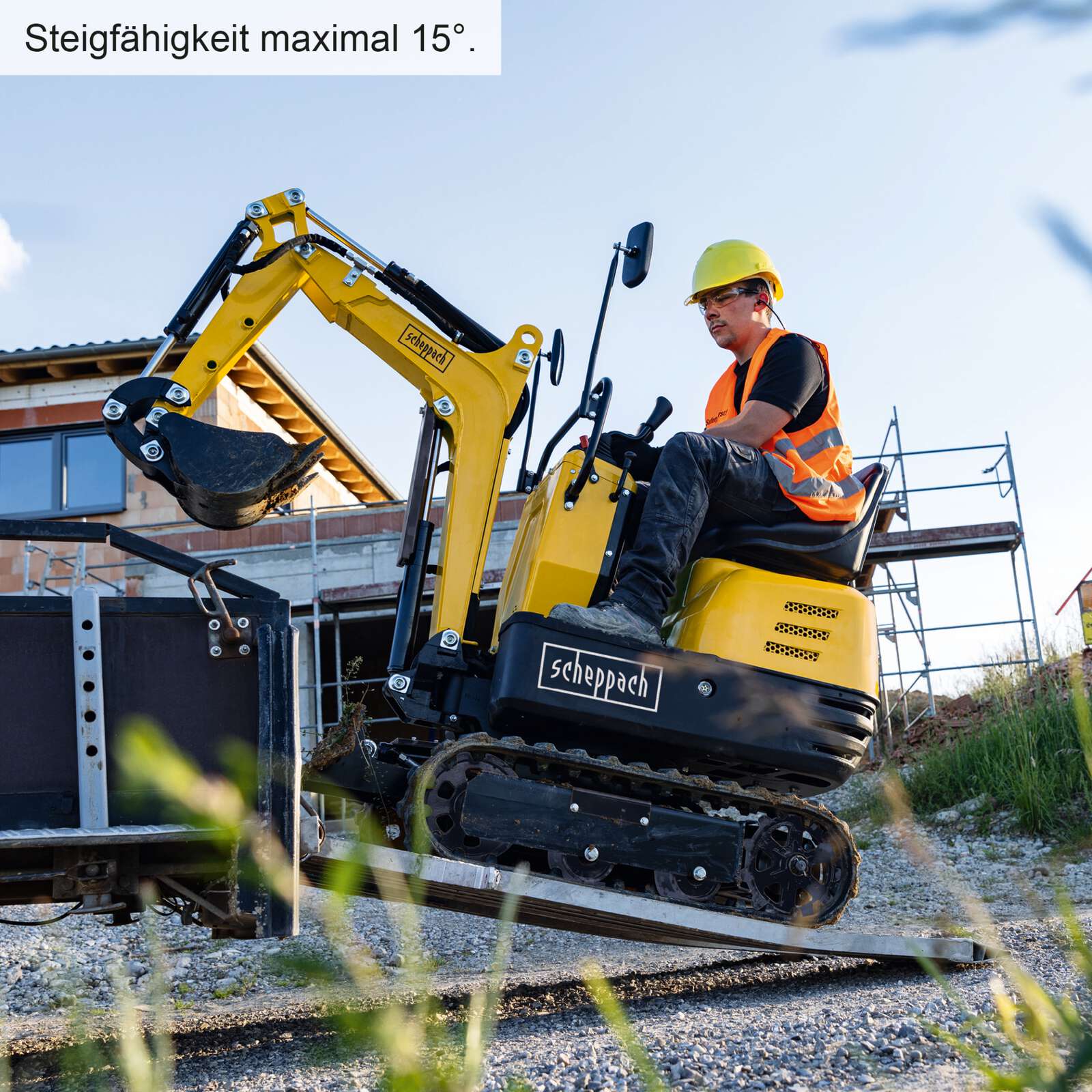 Benzin Minibagger SY-MB815 Scheppach - 8,5PS | 2330mm Grabweite | 690mm Spurbreite | 290mm Schaufelbreite | Kettenantrieb