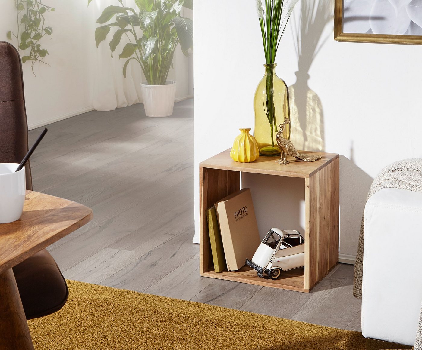 FINEBUY Standregal SuVa2508_1 Massivholz Regal Beistelltisch Tisch Holzcube Würfelregal, Akazie Massivholz 43,5x43,5x33 cm, Quadratisch, Kleines Bücherregal, Holzregal Natur Rustikal Bild 5