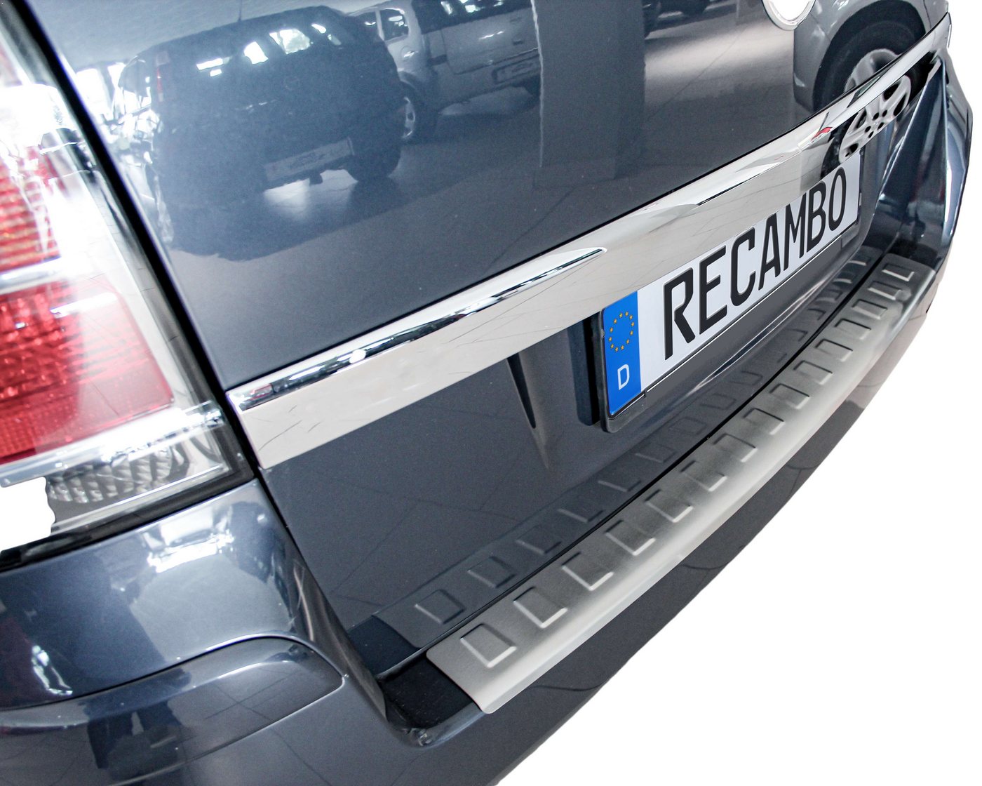 RECAMBO Ladekantenschutz für OPEL ZAFIRA B, 2005-2014 Stoßstangenschutz, V2A rostfrei, Exklusive Optik, praktischer Schutz & perfekte Passform Bild 2