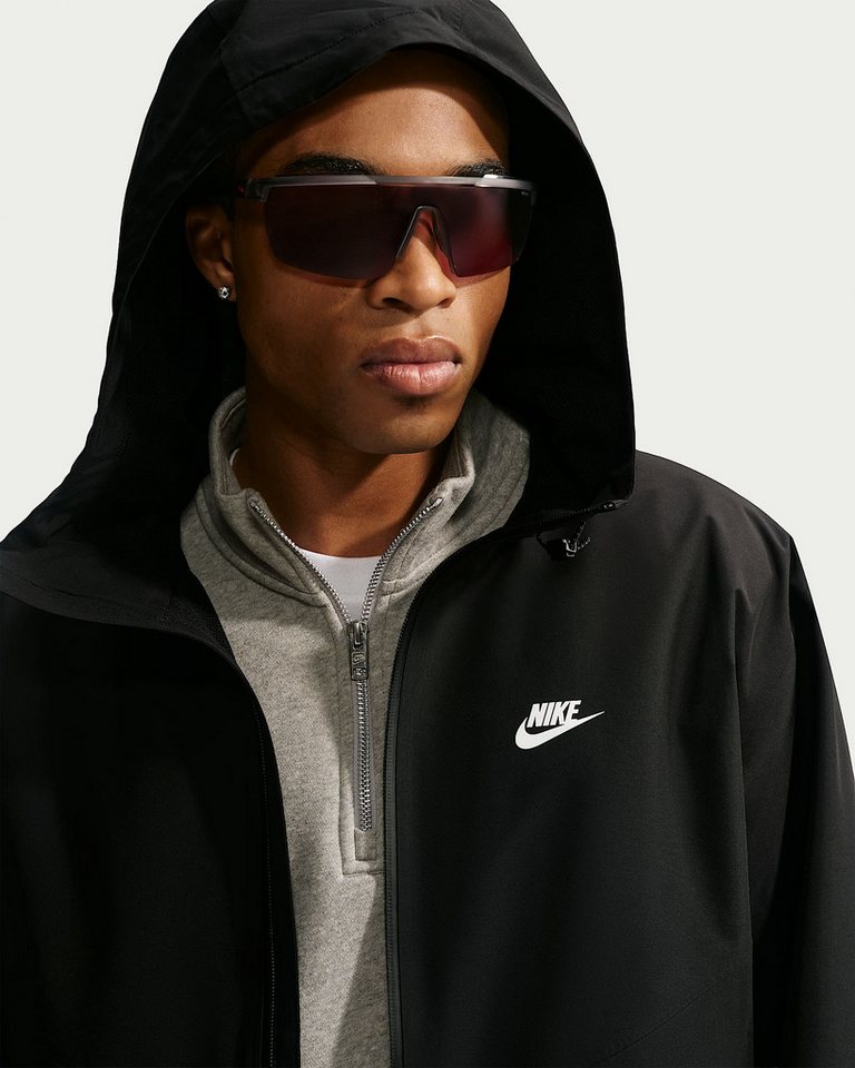 Nike Sportswear Trainingsjacke Nike Windrunner Men's Rain Jacket mit sportlichem Windrunner-Design, aus Polyester Bild 2