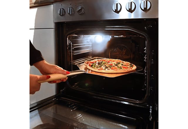 Relaxdays Pizzaschaufel Aluminium mit Holzgriff 79 cm x 30,5 cm x 3 cm 0,6 kg