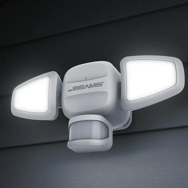 Mr Beams LED-Strahler MB3200 Batteriebetrieben für Außenbereich Weiß