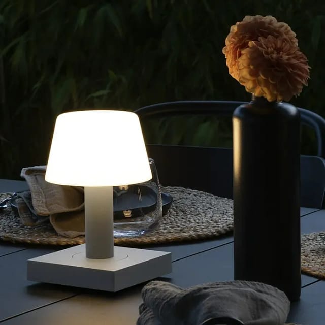 Konstsmide LED-Designer-Tischleuchte Monaco Weiß 19 cm x 12,5 cm 12,5 cm