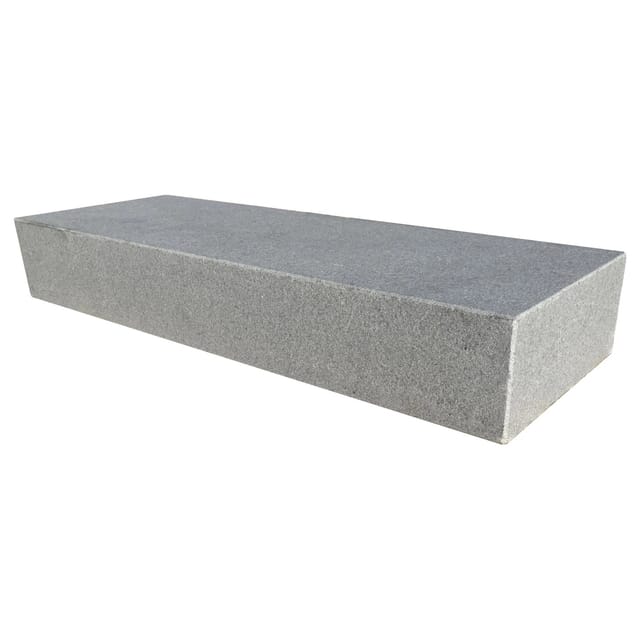 Granit Blockstufe Antra-Grau gesägt und geflammt 15 x 35 x 75 cm
