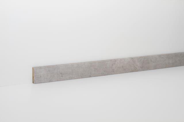 Sockelleiste Fliessestrich Altweiß 58 mm x 19 mm Länge 2400 mm