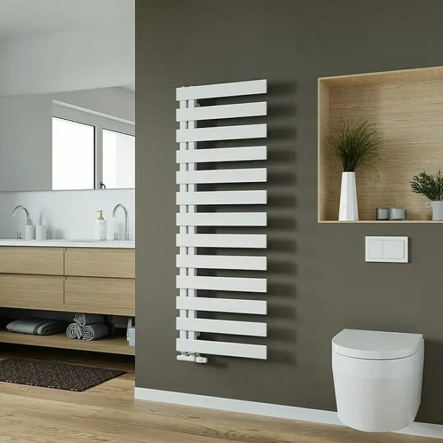 Azur Badheizkörper Lilly 140 x 60 cm 751 W Weiß