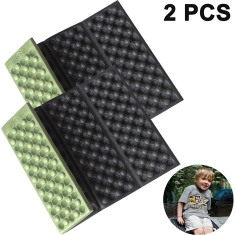 Set Aus 2 Faltbaren Sitzkissen, Wärmeisolierend Und Wasserdicht, Für Camping Und Picknicks Im Freien. Farben: Olivgrün Und Schwarz.