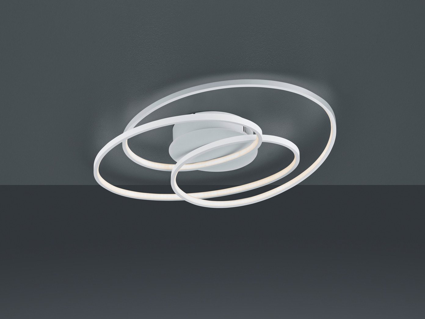 Trio LED Deckenleuchte Gale Weiß matt 135 mm x 600 mm x 430 mm Bild 2