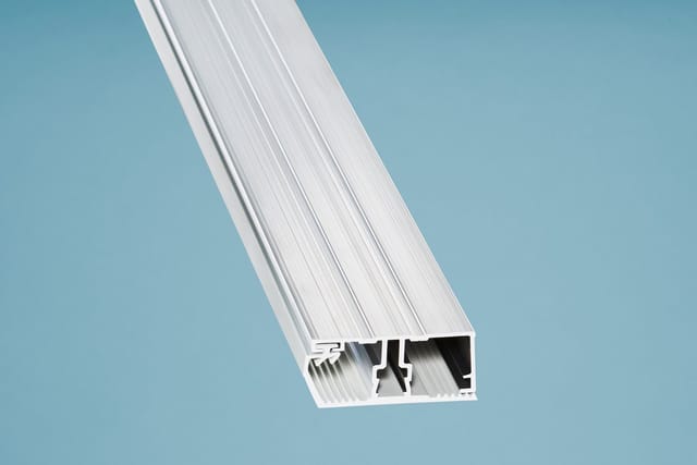 Aluminium-Randprofil für 16 mm Hohlkammerplatten 2 m