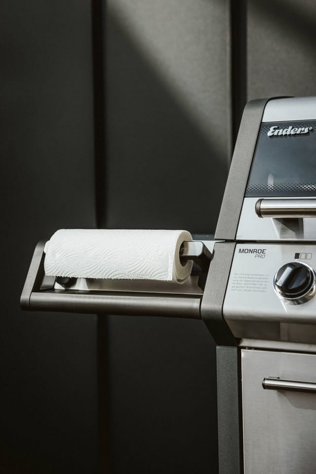 Enders Küchenrollenhalter Grill Mags