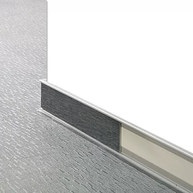 Sockelleiste Kunststoff Einschub-Vinylboden Silber 58 mm x 11,8 mm x 2500 mm