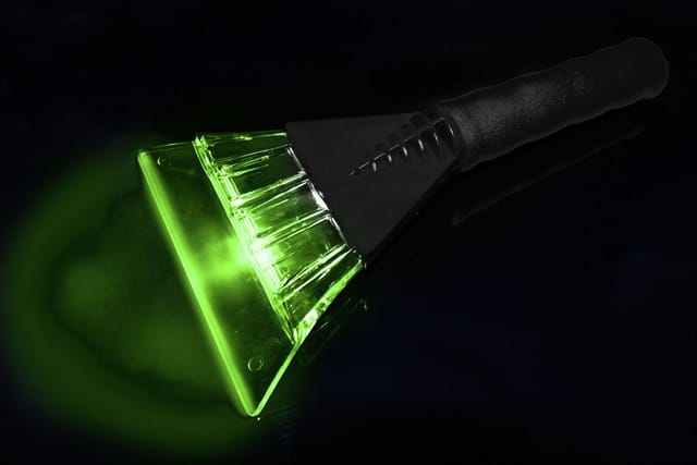 APA Eiskratzer mit LED-Beleuchtung
