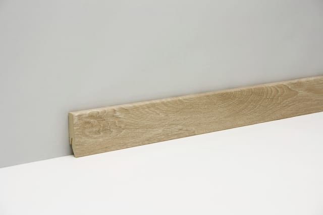 Sockelleiste Oak Brighton Hell 19 mm x 58 mm Länge 2400 mm