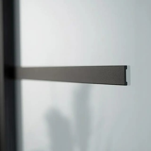 Loft+Mehr Alustegenpaar zur Glasgestaltung 100 cm x 2 cm x 0,3 cm Matt Schwarz