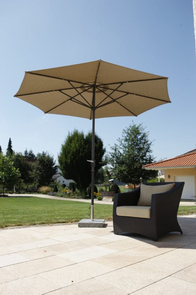 Schneider Marktschirm Korsika Ø 320 cm Natur mit Kurbelmechanik