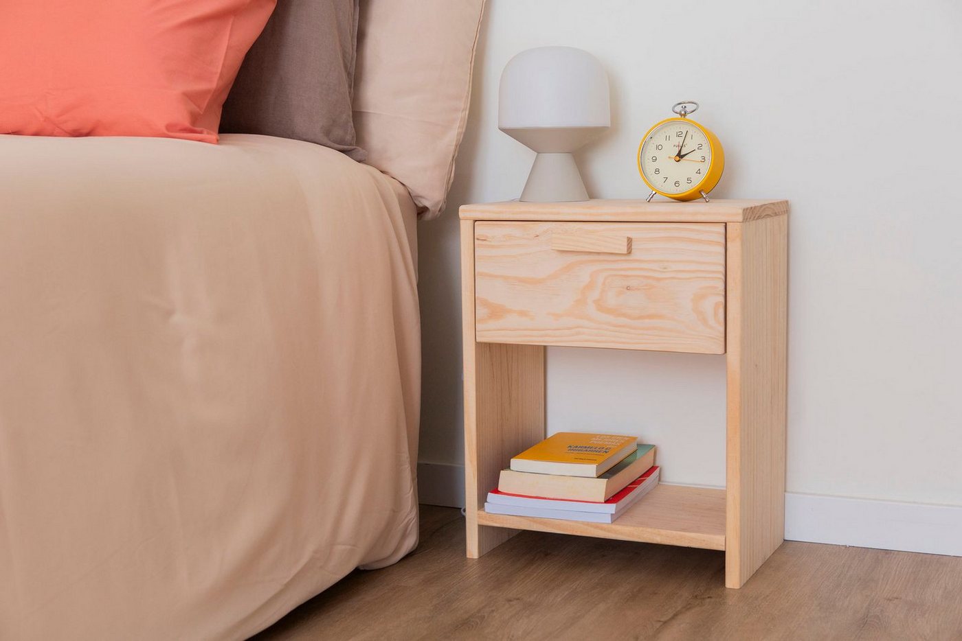 Astigarraga Kit Line Drehtürenschrank Nachttisch Kommode Beistelltisch eine Schublade, praktisch und klein Bild 2