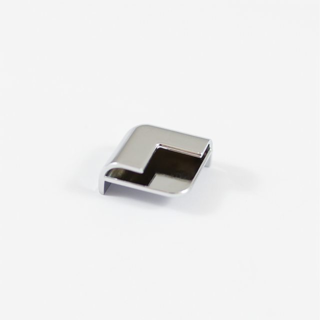 Breuer Eckverbinder 3-fach Stoß für Rückwandplatten, abgerundet, chromoptik