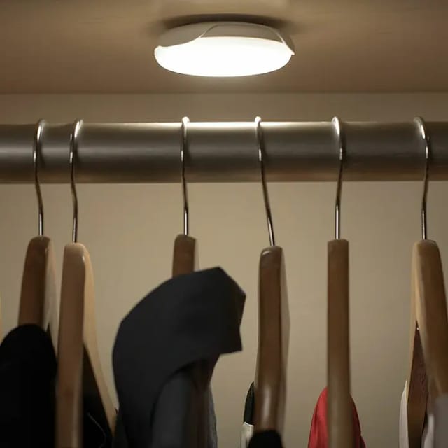 Mr. Beams LED-Möbel-Unterbauleuchte 'MB800' mit Bewegungssensor Batteriebetrieben weiß