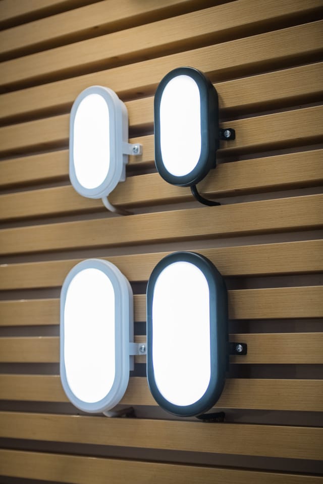 Ledvance LED-Wand- und Deckenleuchte LED BULKHEAD 6 W 4000 K BK - 4058075271647