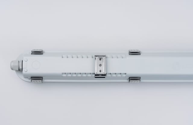 Ledvance LED-Feuchtraumleuchte DAMP PROOF 1500 81W 865 IP65 GY - 4058075541306