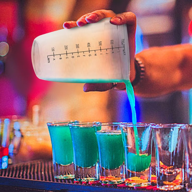 Auslaufsicherer, Transparenter Cocktailshaker Aus Polycarbonat Mit Graduierungsmarkierungen (700 Ml)