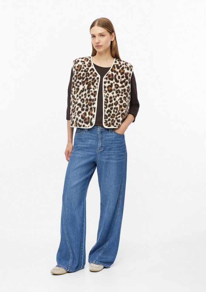 s.Oliver Funktionsweste Indoor-Weste Teddy-Weste mit Leo-Muster im Relaxed Fit Bild 5