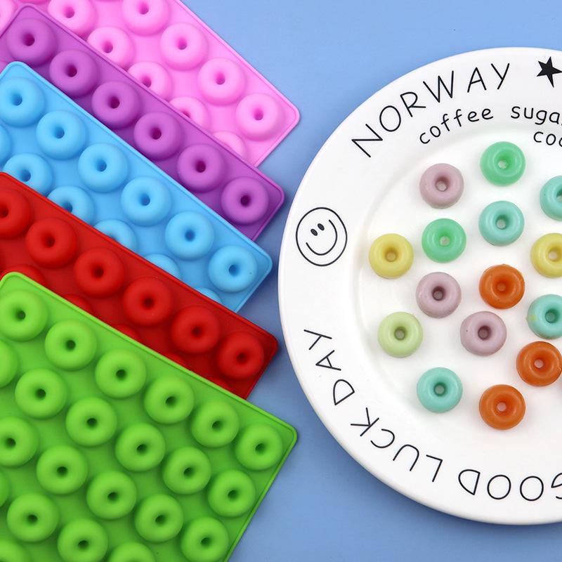 Lot De 5 Moules À Bonbons En Silicone Pour Mini-donuts, 48 ​​cavités, Antiadhésifs Et De Qualité Alimentaire, Pour Bonbons, Chocolats Et Anneaux Gélifiés.