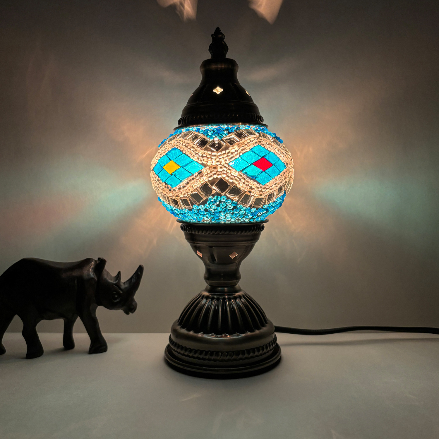 Spitzenbett Idées Cadeaux Romantiques Verre Türkei Tischleuchte Mosaïque Exotique Schlafzimmer
