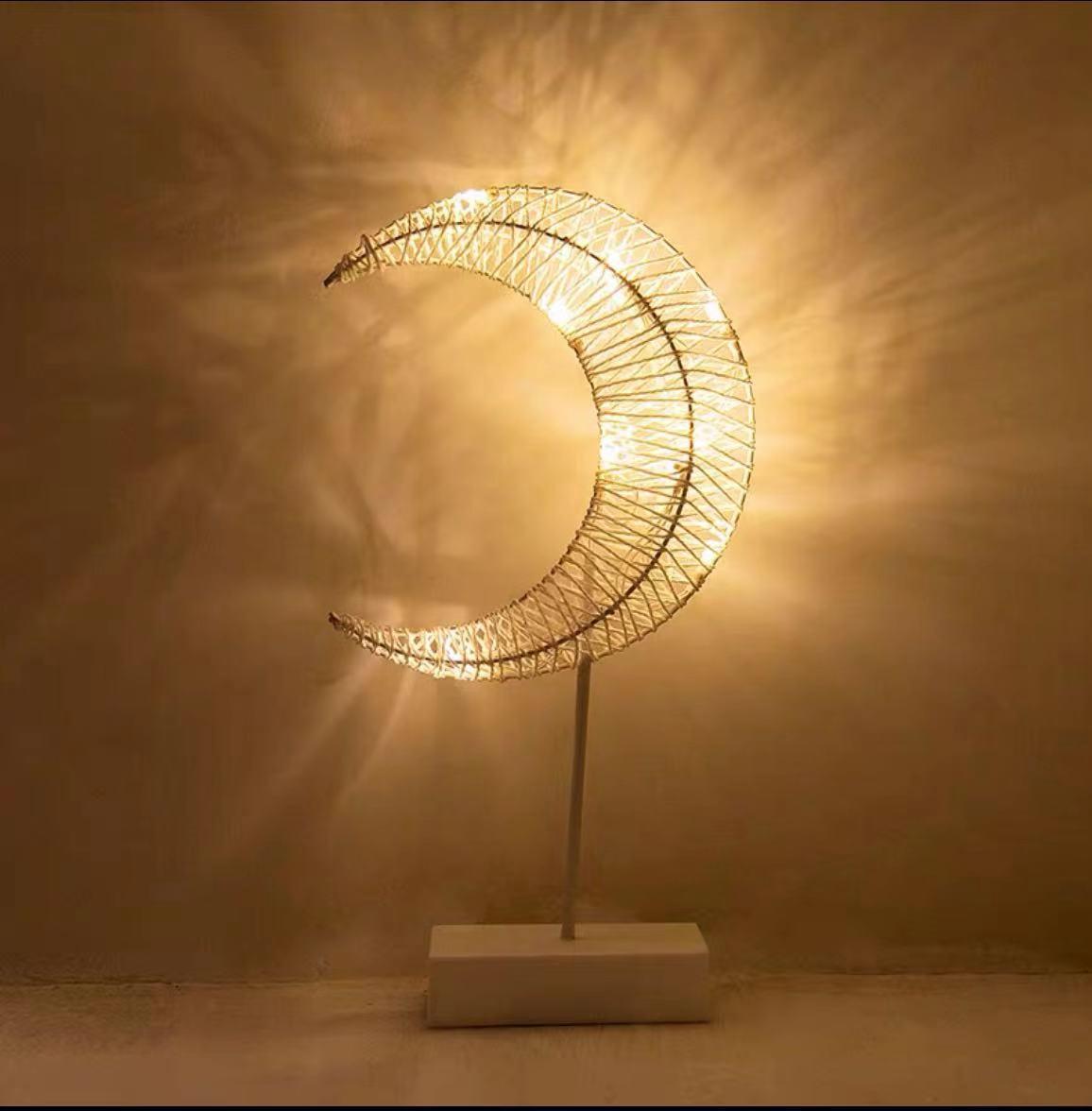 Handgeflochtene Nachttischlampe Aus Rattan, Handgefertigtes Mond-nachtlicht, Schlafzimmerdekoration, Beleuchtung Im Bohème-stil, Warme Atmosphäre.