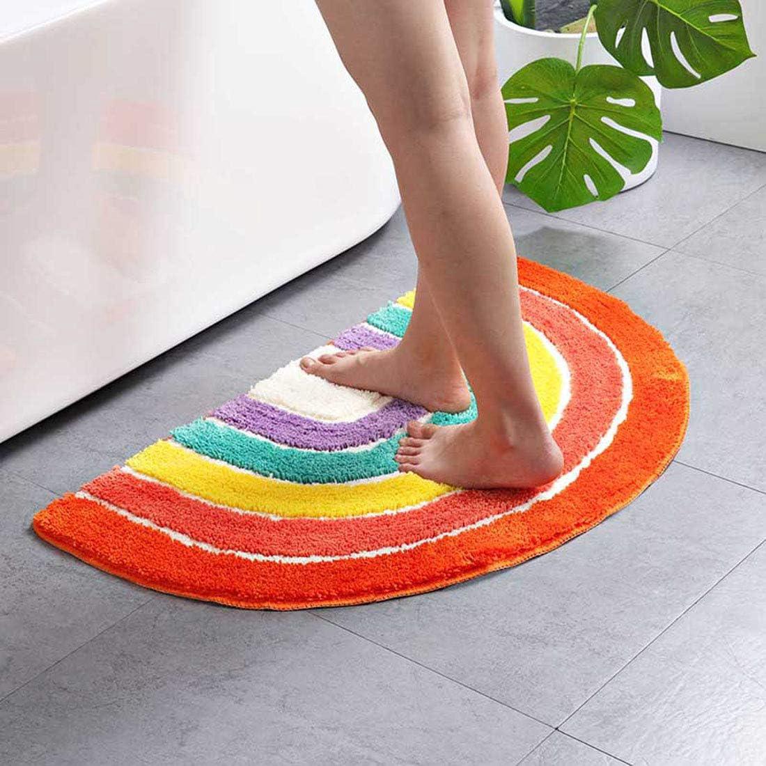 Badematte 45 X 65 Cm, Halbkreisförmig, Rutschfest, Saugfähig, Aus Mikrofaser Mit Bunten Streifen, Waschbar, Ideal Für Badewanne, Dusche, Küche, Flur, Schlafzimmer