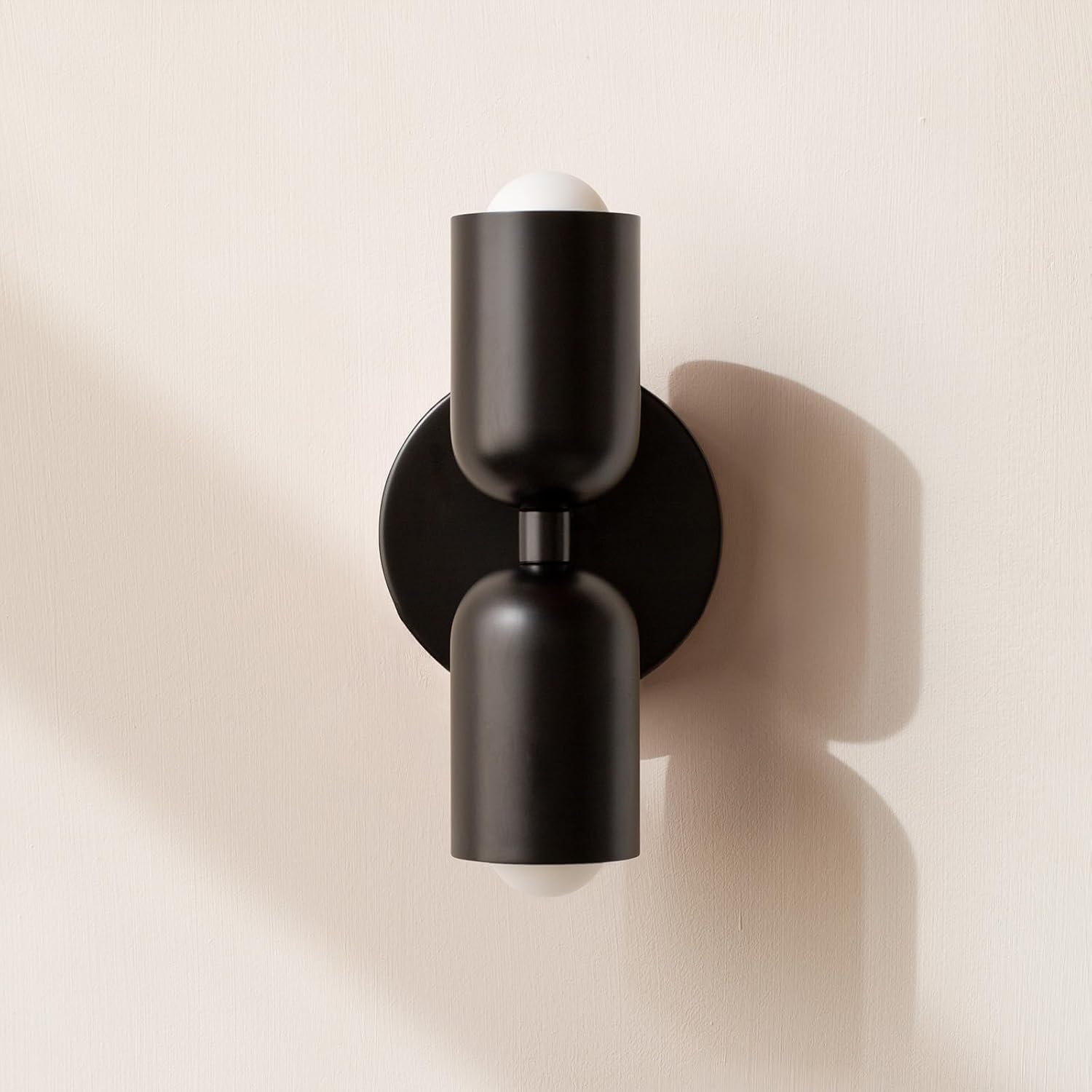 Zweiflammige Wandleuchte, Nach Oben Und Unten Gerichteter Wandstrahler Aus Schwarzem Metall, E27-fassung, Moderne Designleuchte Für Das Wohnzimmer, Warmweißes Licht
