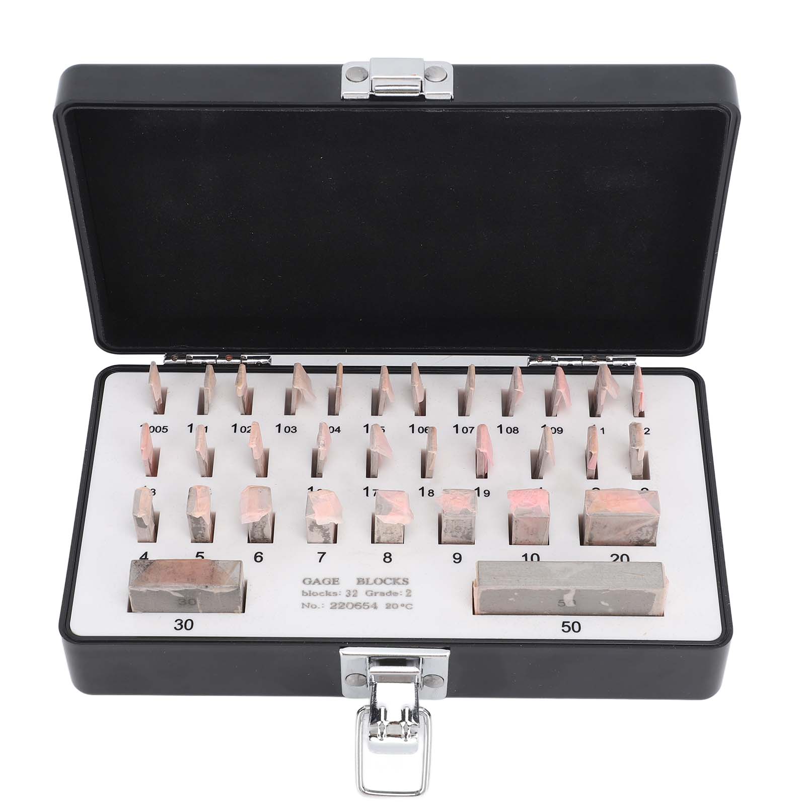 Set Aus 32 Hochpräzisen Stahlendmaßblöcken, Tragbar Und Mit Koffer.