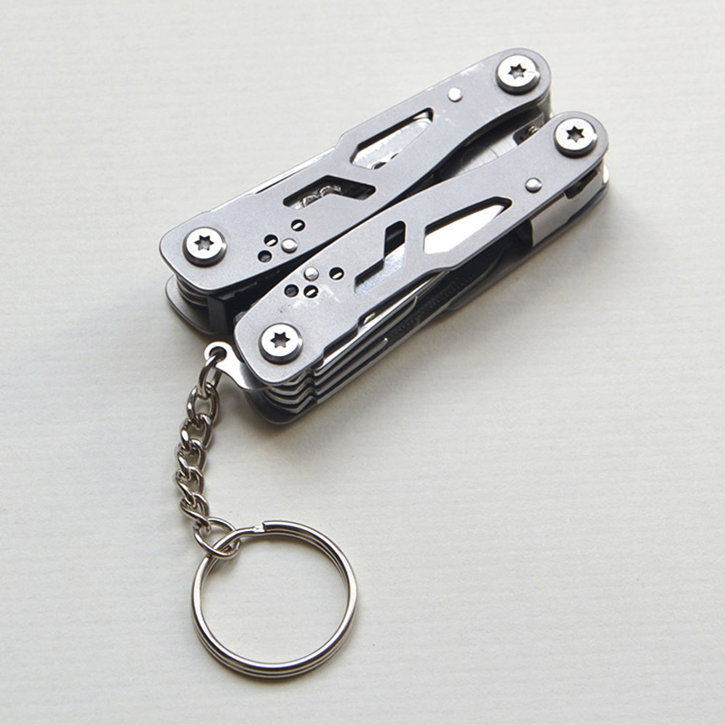 Mini-multifunktionszange Mit 14 Funktionen, Faltbar, Aus Edelstahl, Tragbares Outdoor-werkzeug, Stahlfarbe.