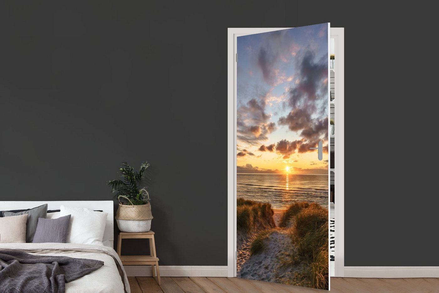 MuchoWow Türtapete Farbenfroher Sonnenuntergang über den ruhigen Dünen, Matt, bedruckt, (1 St), Selbstklebende Tapete, Folie für Möbel, 75x205 cm Bild 2