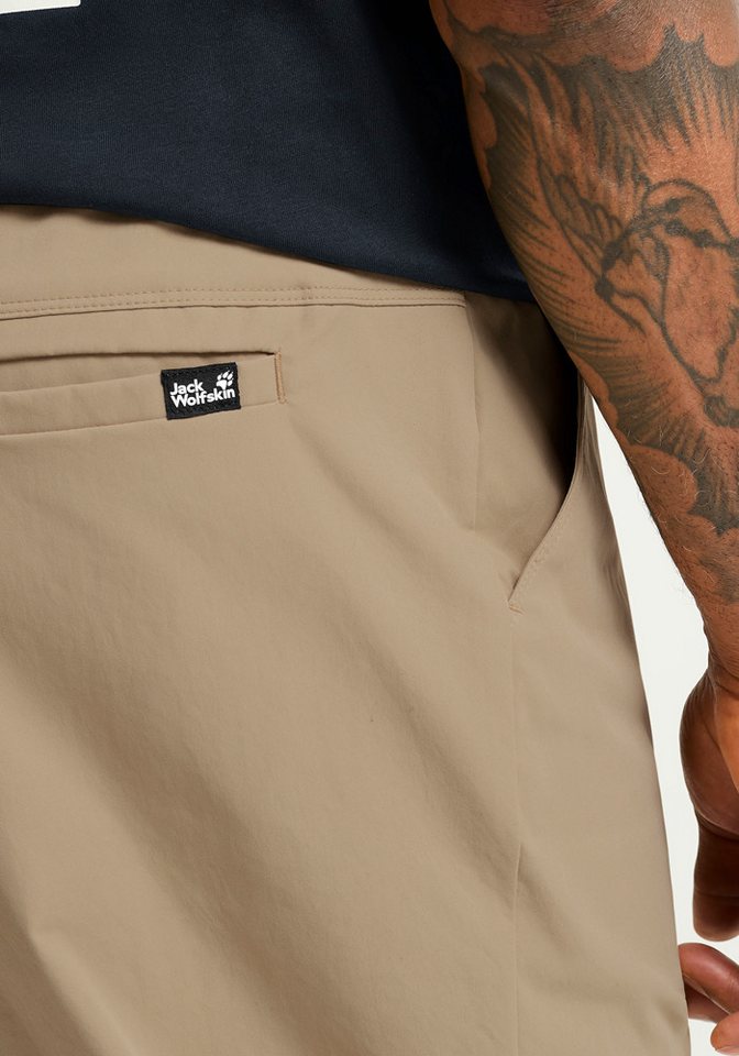 Jack Wolfskin Outdoorhose MAHANI PANTS M mit Schnallenverschluss, windabweisend, in Stretch-Qualität