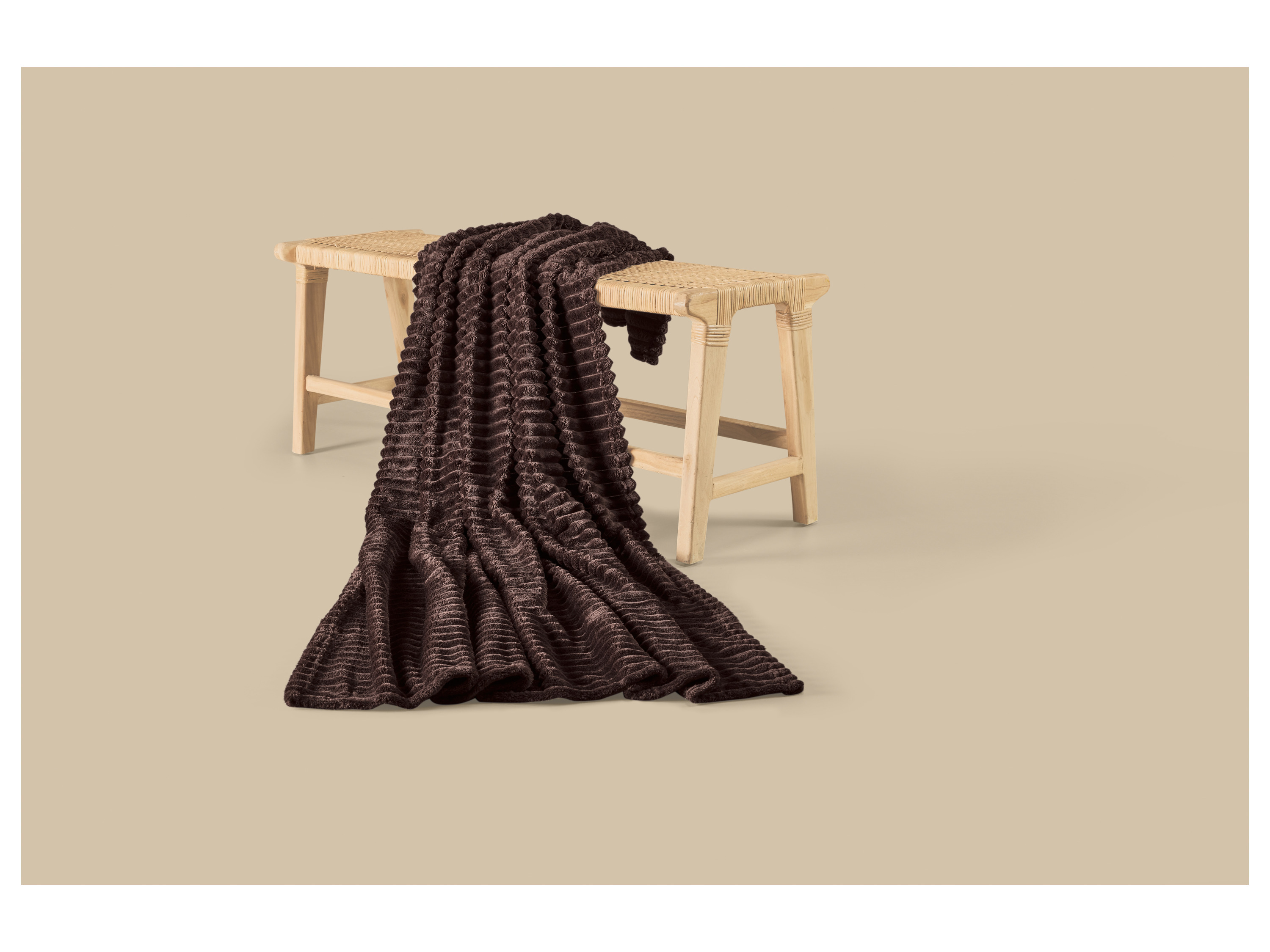 LIVARNO® Kuscheldecke, 130 x 170 cm (Braun) Bild 3