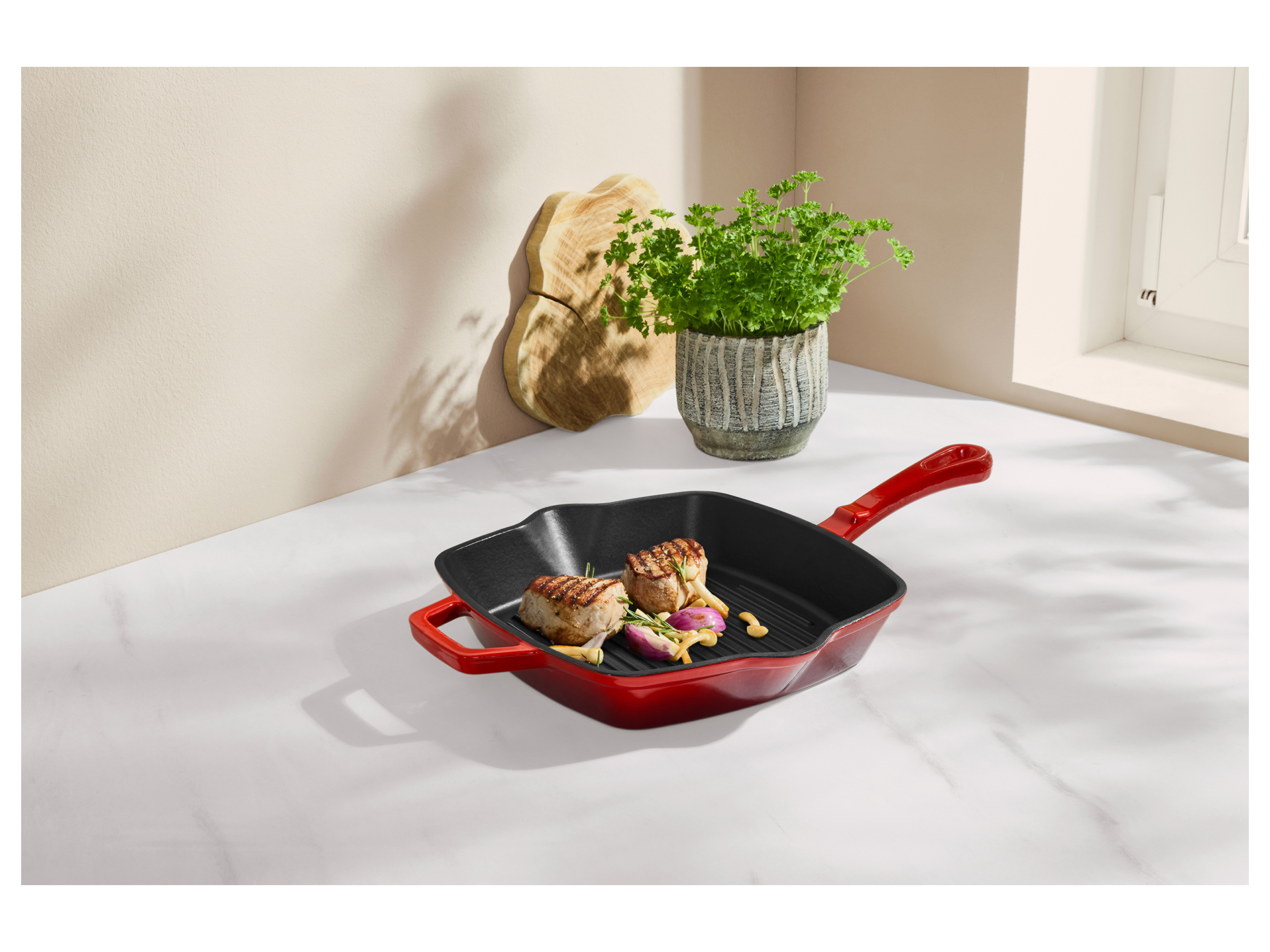 SILVERCREST® Premium-Gusseisengrillpfanne / Premium-Gusseisenpfanne (Eckig, Rot) Bild 3