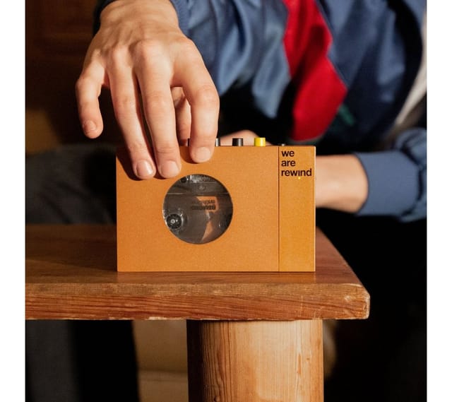 REWIND SERGE - Tragbarer Kassettenspieler mit Bluetooth