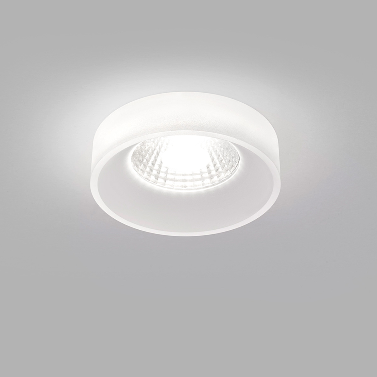 Helestra Iva LED Deckeneinbauleuchte Acrylring satiniert