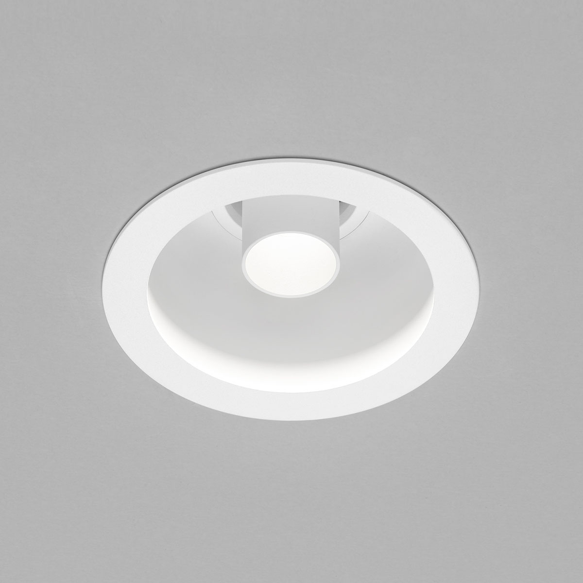 Helestra Run LED Deckeneinbaustrahler, 1-flg. weiß, Spot: weiß