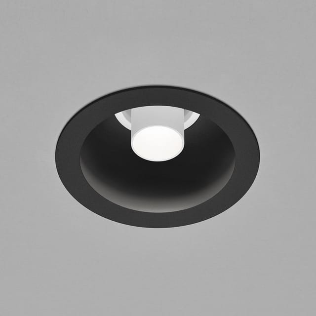 Helestra Run LED Deckeneinbaustrahler, 1-flg. schwarz, Spot: weiß